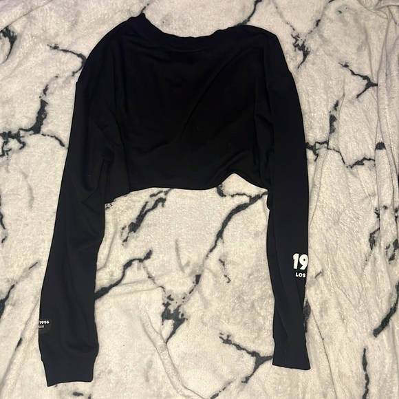 Black long sleeve crop top (S) - Picture 3 of 4